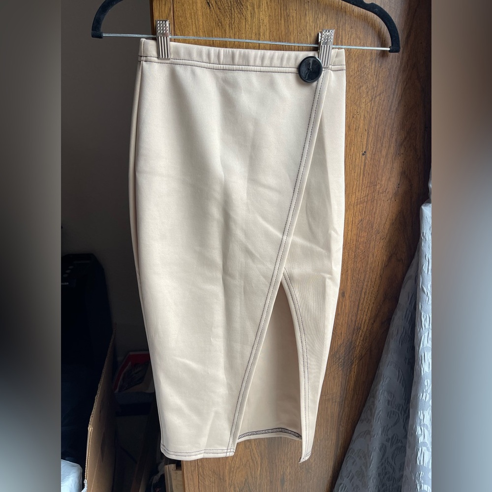 PRETTYLITTLETHING Tan Pencil Skirt w Slit size 0